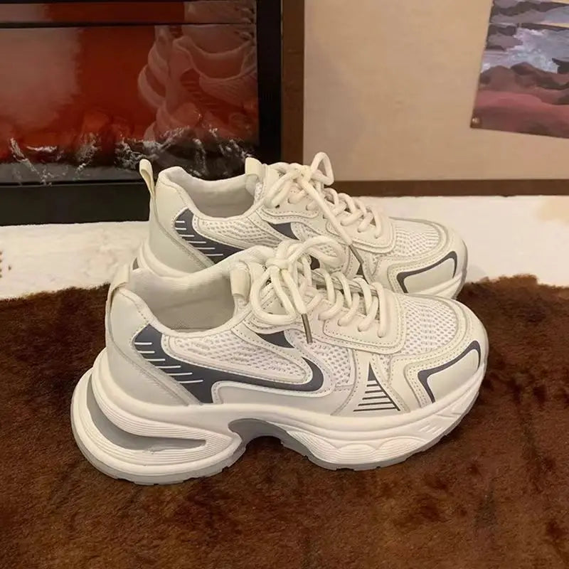 Women's Fashion Sneakers 2024 New Casual Running Sneakers Design Luxury Women's Shoes Breathable Tennis Shoes Platform Shoes