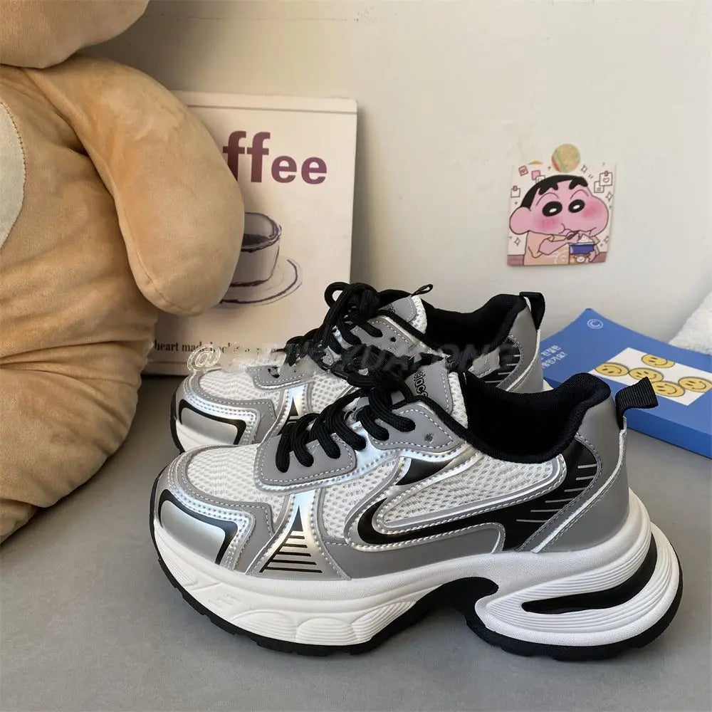Women's Fashion Sneakers 2024 New Casual Running Sneakers Design Luxury Women's Shoes Breathable Tennis Shoes Platform Shoes