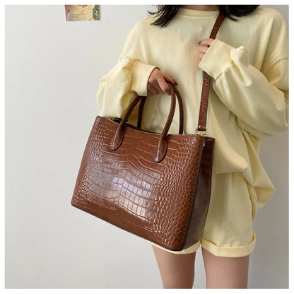 2024 New Crocodile Leather Women's Handbag Tote Bag Large Capacity Shoulder Messenger Bag Commuter Luxury Fashion Portable Bags