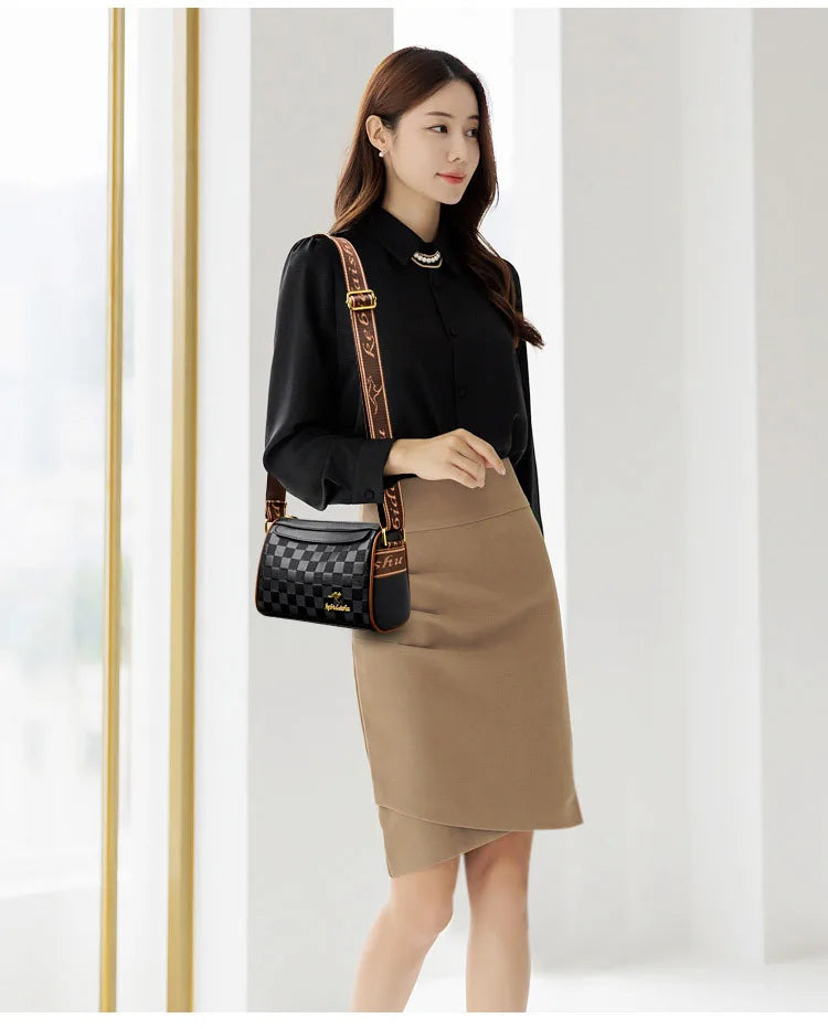 Women's Small Bag 2025 Autumn New Trendy and Versatile Middle Aged Mom's Bag Soft Leather Texture One Shoulder Crossbody Bag